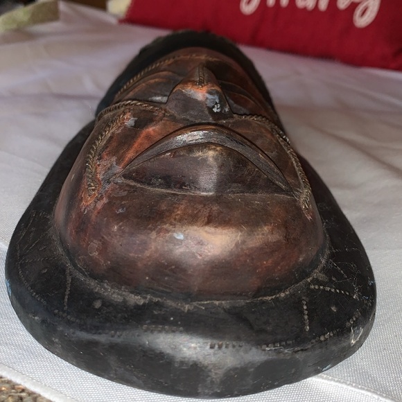 Vintage Ghana Handcrafted Wood Face Mask For Wall - Picture 9 of 9